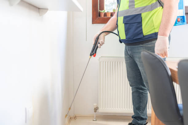 Best Mosquito Control Services  in Aberdeen, SD